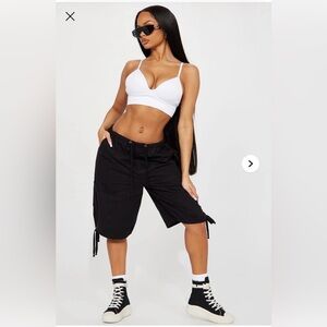 ❣️SOLD❣️Fashion Nova Black Cargo Shorts